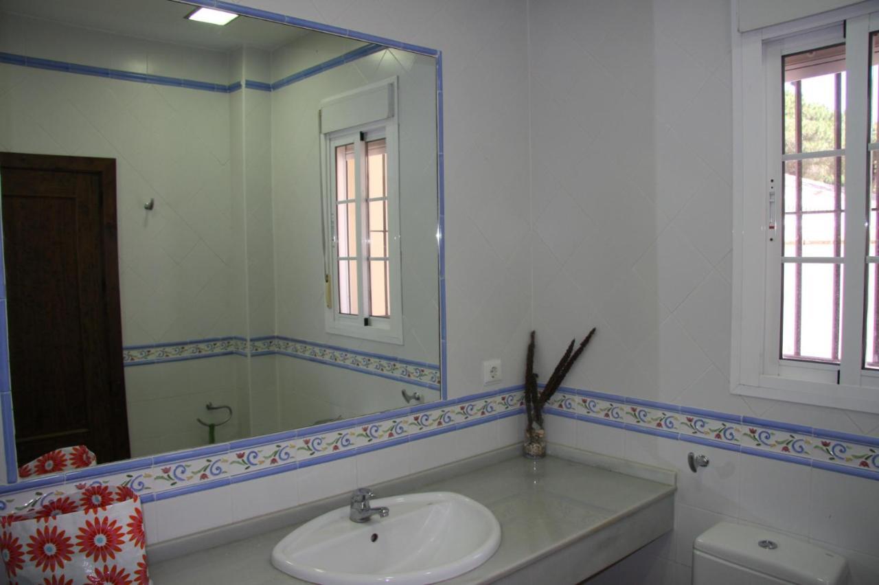 Moderno Y Amplio Chalet, Con Piscina Privada شيكلانا دي لا فرونتيرا المظهر الخارجي الصورة